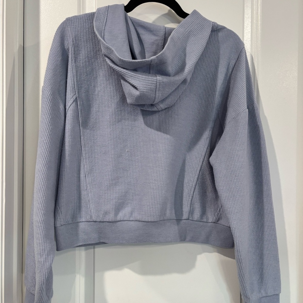 Thread & Supply Light Blue Women’s Hoodie Large - Picture 2 of 6